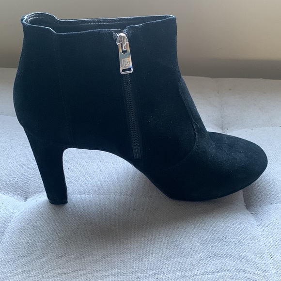 Rockport Women's Suede Black Boots Size 10 Side Zip - Picture 3 of 15